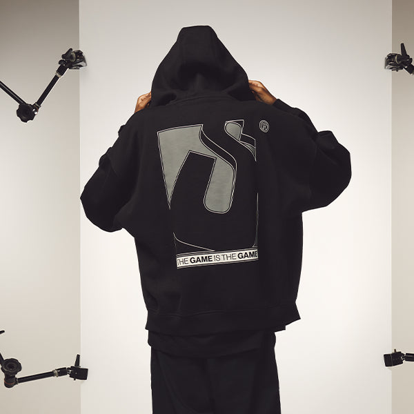 Initial Box Zip Hoodie [Black]